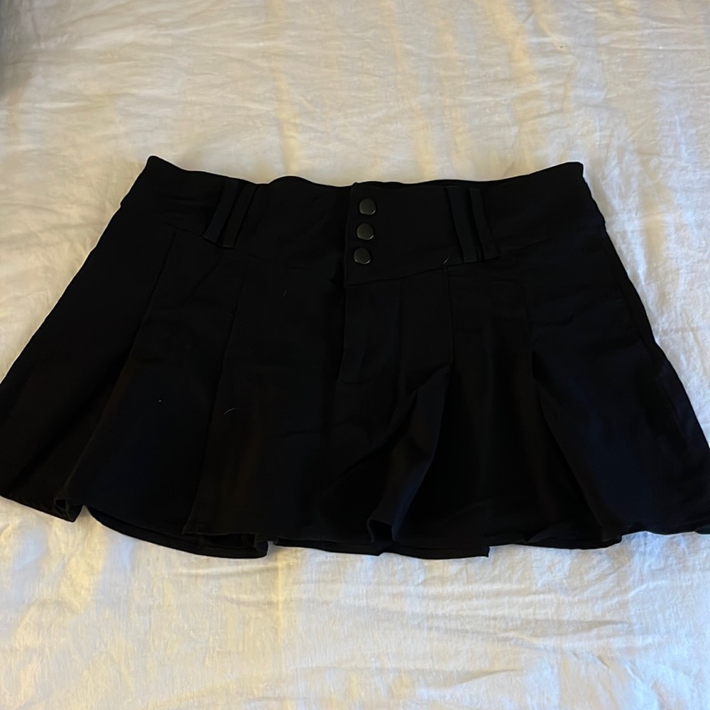 H&M Black Mini skirt